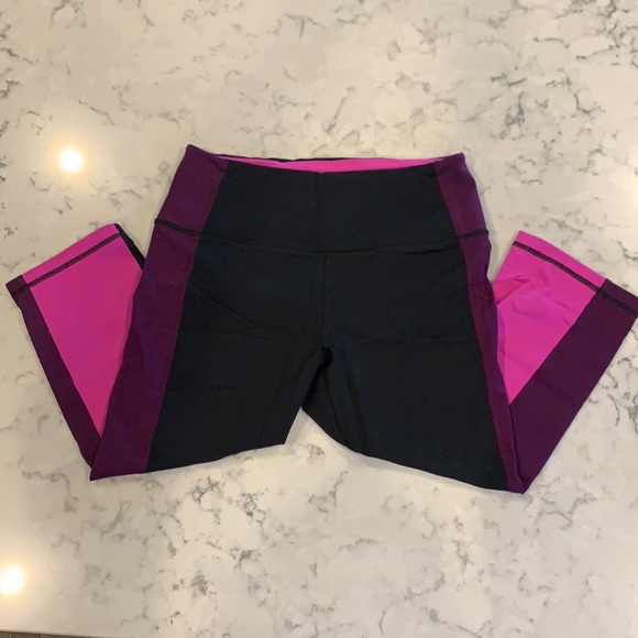 Victoria's Secret Pants - Victoria Secret multi colored Capri Pants